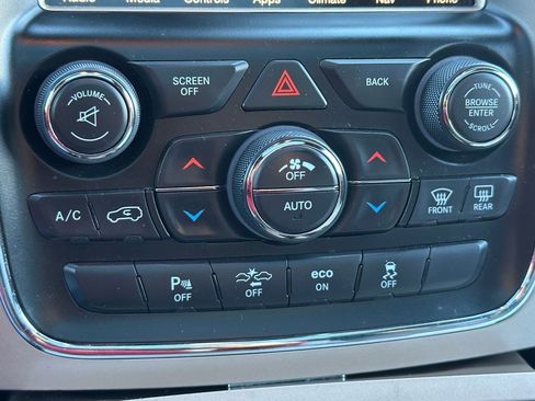 Used 2015 Jeep Grand Cherokee Overland w/ Advanced Technology Group image 28