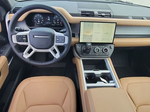 New 2026 Land Rover Defender 110 X-Dynamic SE AWD/4WD image 16