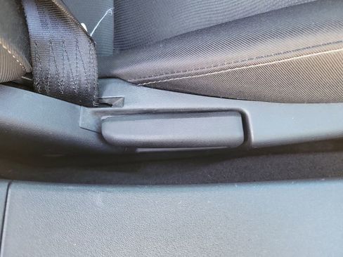 Used 2009 MAZDA MX-5 Miata Sport image 15