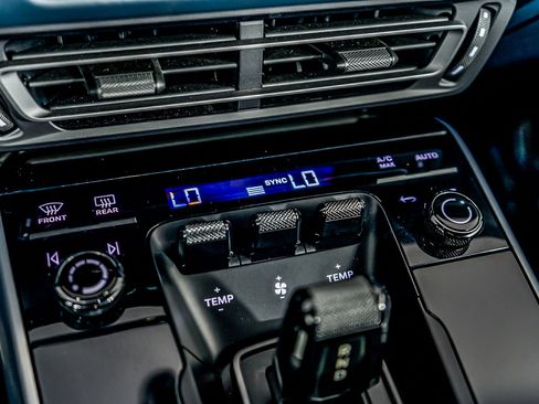 Used 2022 Porsche 911 Turbo S image 45