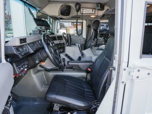 Used 2001 HUMMER H1 4-Door Wagon AWD/4WD image 25