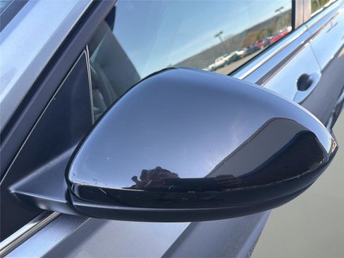 Used 2020 Volkswagen Jetta R-Line w/ R-Line Cold Weather Package image 32