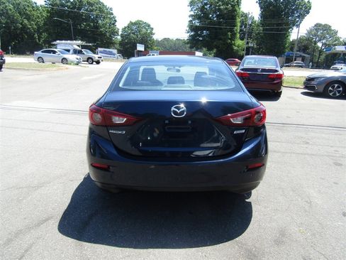 Used 2017 MAZDA MAZDA3 Sport w/ Preferred Equipment Package FWD image 6