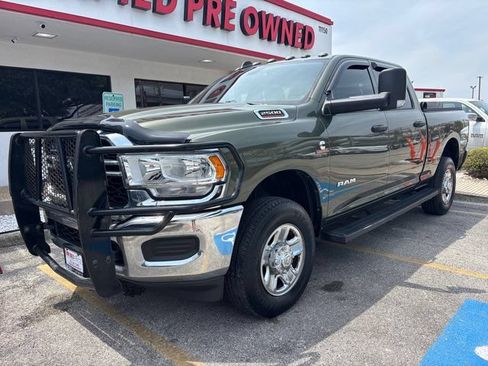 Used 2021 RAM 2500 Tradesman AWD/4WD image 3