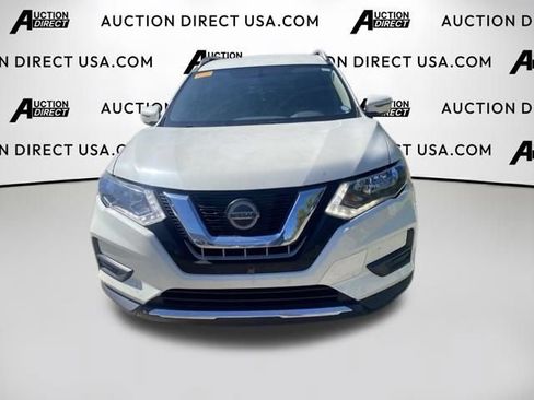 Used 2018 Nissan Rogue SV AWD/4WD image 3