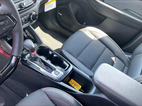 Used 2023 Chevrolet TrailBlazer RS w/ Technology Package AWD/4WD image 18