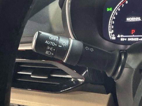 Used 2023 Acura MDX SH-AWD w/ Technology Package image 24