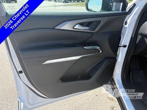 New 2026 Chevrolet Traverse LT w/ Driver Confidence Package AWD/4WD image 9