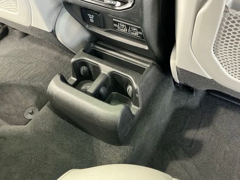 Used 2022 Jeep Grand Cherokee L Overland w/ Advanced Protech Group III AWD/4WD image 26