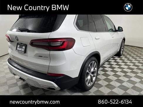 Used 2023 BMW X5 xDrive45e w/ Executive Package AWD/4WD image 6
