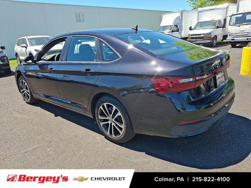 Used 2025 Volkswagen Jetta Sport FWD image 8