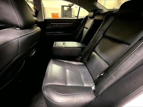 Used 2014 Lexus ES 350 w/ Luxury Package FWD image 20