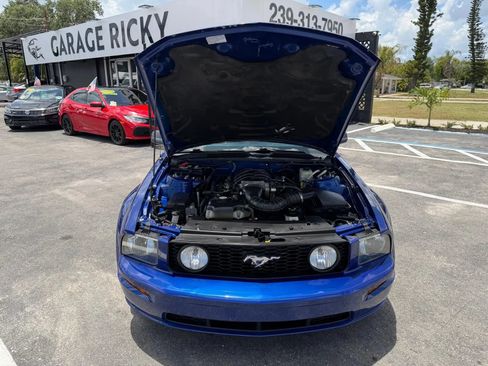 Used 2005 Ford Mustang GT RWD image 28