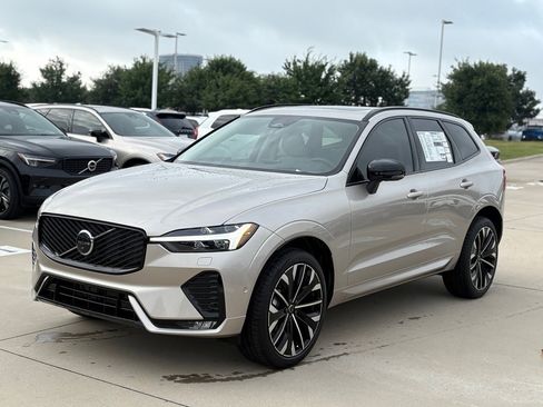 New 2026 Volvo XC60 B5 Ultra w/ Protection Package Premier image 2