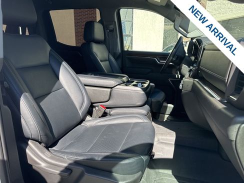 Used 2023 GMC Sierra 1500 SLE image 9