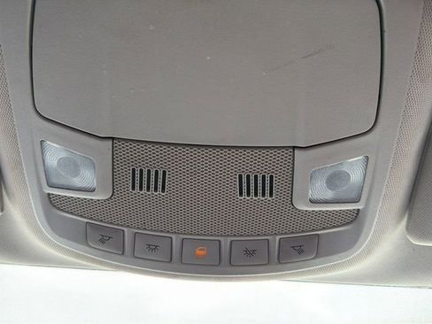 Used 2015 Ford Fusion SE w/ Equipment Group 201A image 29