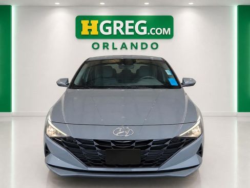 Used 2022 Hyundai Elantra SEL w/ Preferred Accessory Package FWD image 7