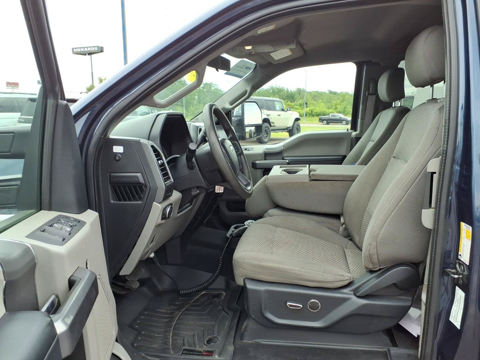 Used 2019 Ford F350 XLT w/ XLT Premium Package AWD/4WD image 10