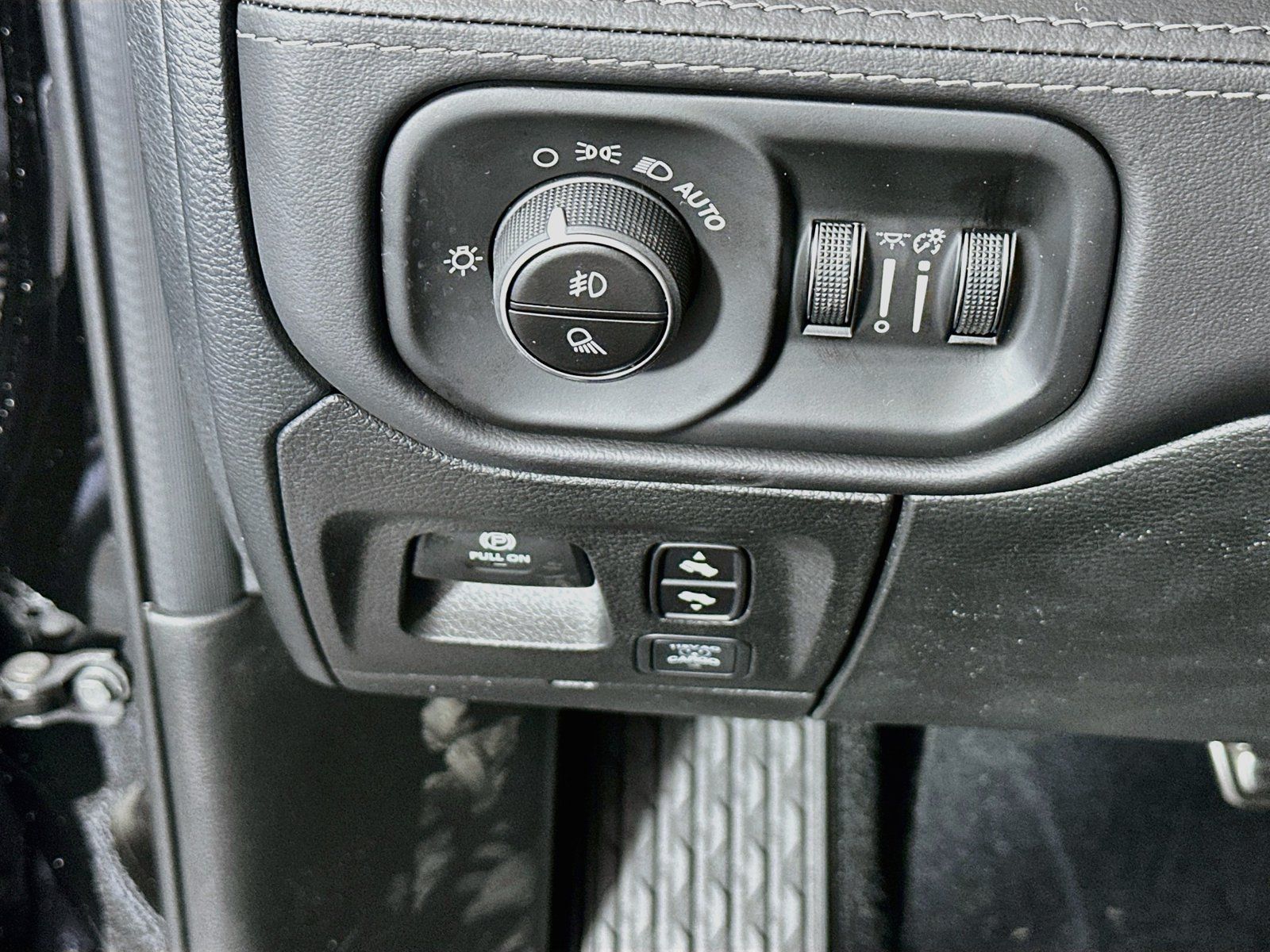 New 2026 RAM 1500 RHO w/ RHO Level 1 Equipment Group AWD/4WD image 10