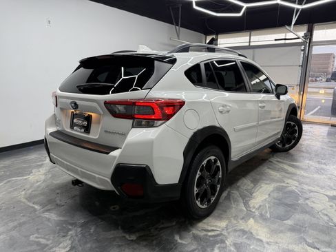 Used 2021 Subaru Crosstrek 2.0i Premium w/ Moonroof Package image 5
