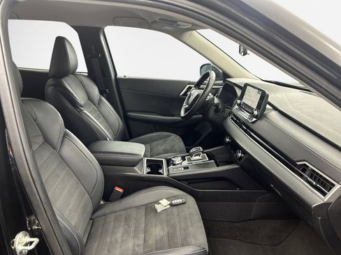 Used 2024 Mitsubishi Outlander SE AWD/4WD image 26