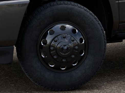 New 2026 RAM 3500 Limited AWD/4WD image 14