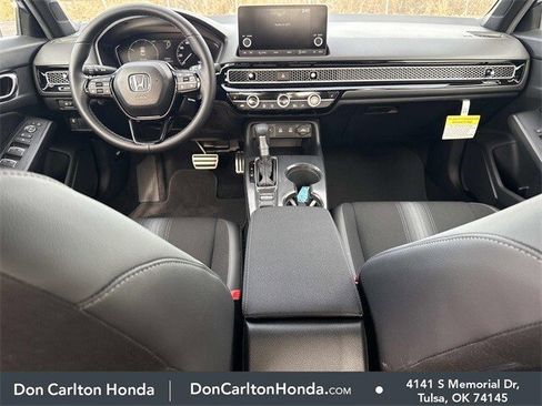 Used 2025 Honda Civic Sport image 13