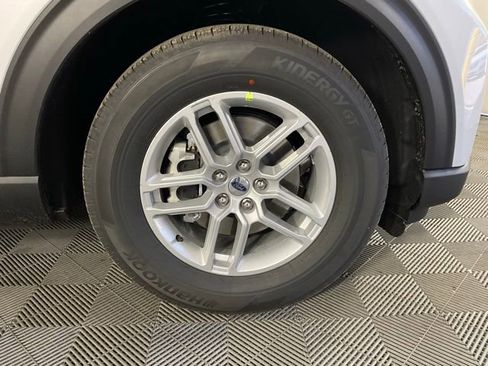 New 2026 Ford Explorer Active image 10