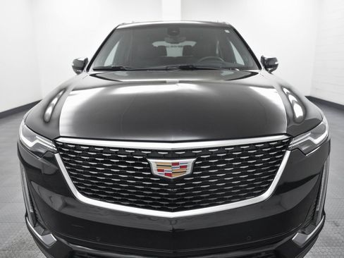Used 2024 Cadillac XT6 Premium Luxury w/ Technology Package image 2