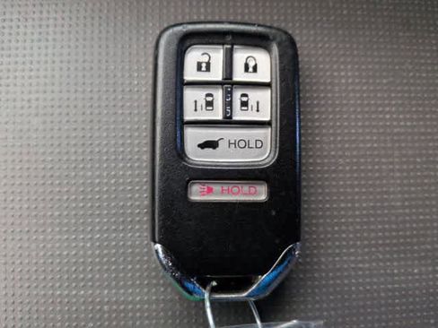 Used 2016 Honda Odyssey Touring Elite image 38