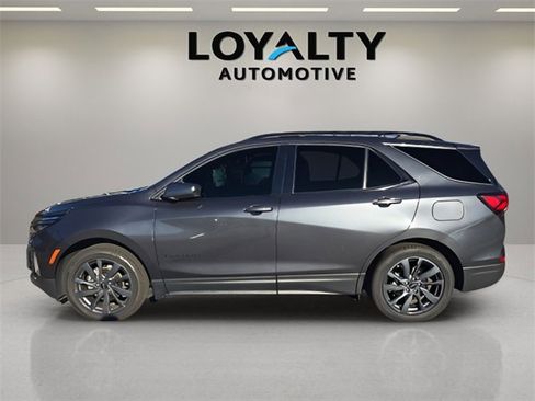 Used 2022 Chevrolet Equinox RS w/ LPO, Floor Liner Package image 2