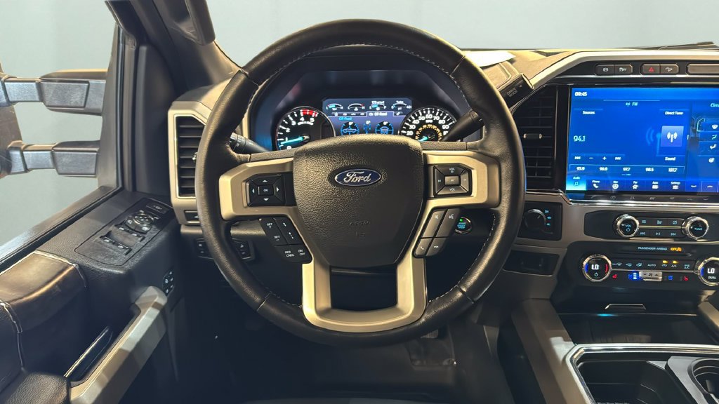 Used 2022 Ford F350 Lariat w/ Lariat Ultimate Package AWD/4WD image 24