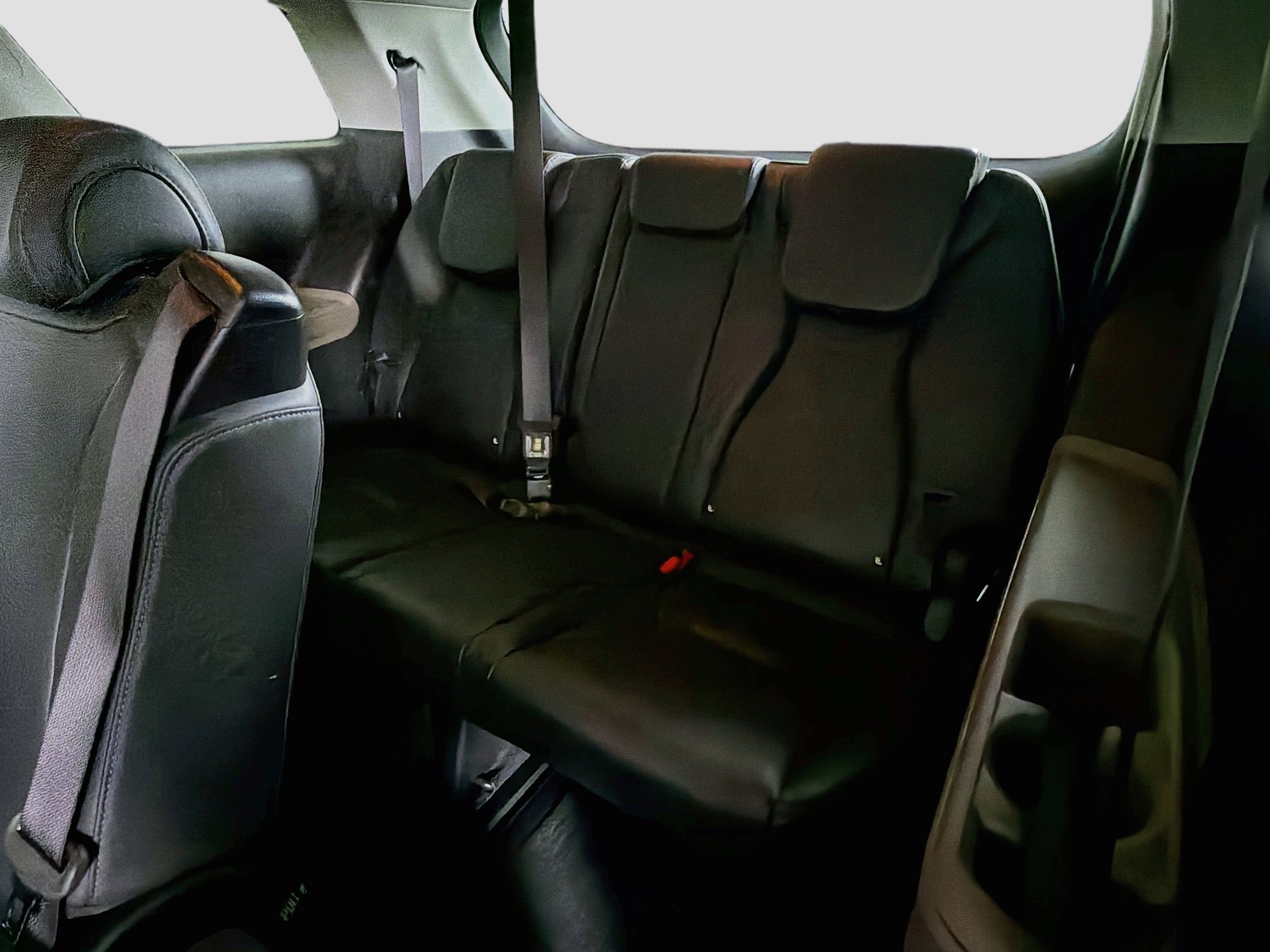 Used 2026 Kia Carnival FWD image 30