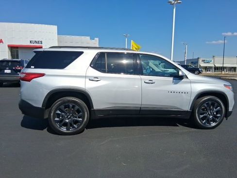 Used 2021 Chevrolet Traverse RS image 3