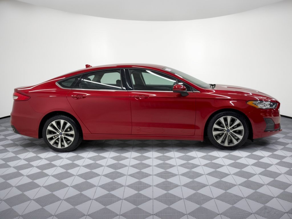 Used 2020 Ford Fusion SE AWD/4WD image 8