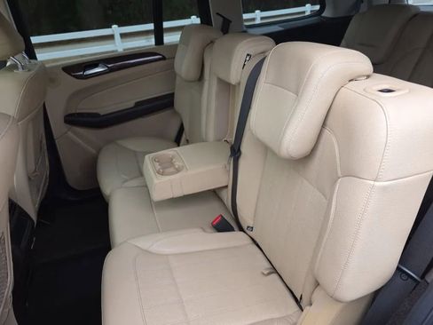 Used 2017 Mercedes-Benz GLS 450 4MATIC image 45