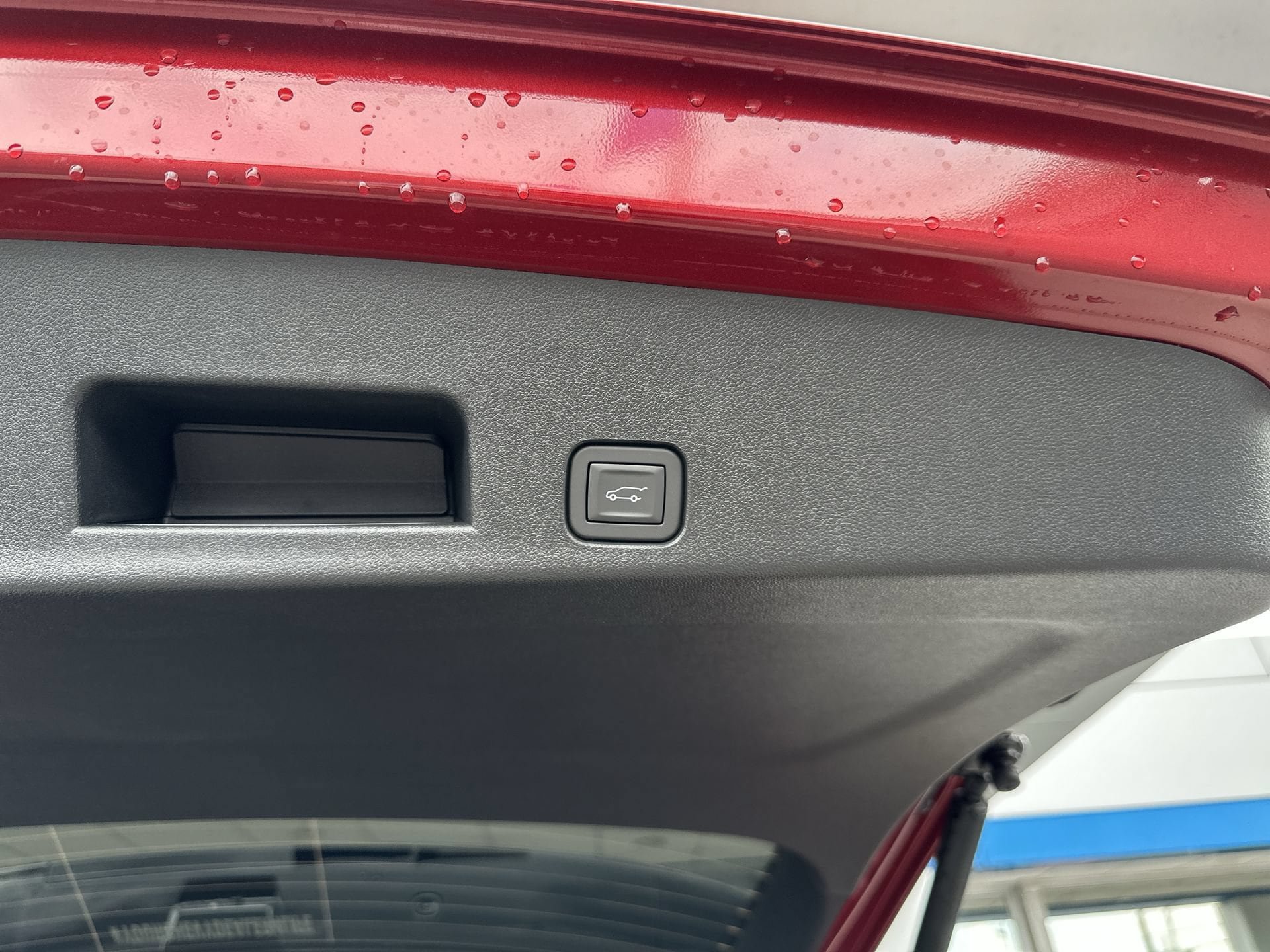 New 2026 Chevrolet Traverse RS w/ LPO, Floor Liner Package FWD image 35