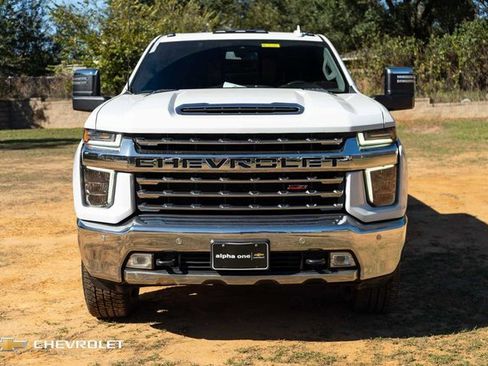 Used 2021 Chevrolet Silverado 2500 LTZ w/ LTZ Texas Edition image 2