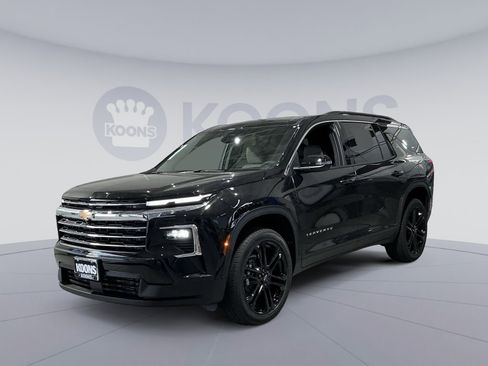 New 2026 Chevrolet Traverse LT w/ LPO, Floor Liner Package image 1