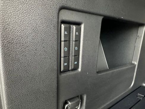 Used 2024 Ford Expedition Platinum image 24