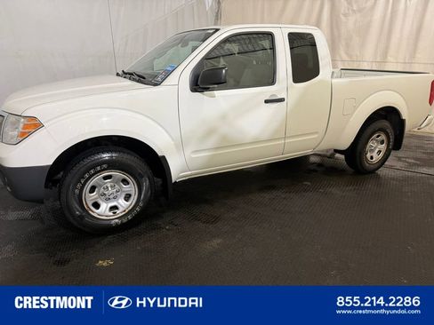 Used 2018 Nissan Frontier S RWD image 5