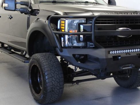 Used 2019 Ford F250 Lariat w/ Lariat Ultimate Package AWD/4WD image 2