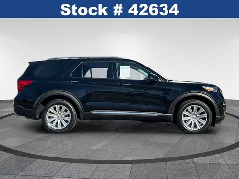 Certified 2023 Ford Explorer Limited w/ Hybrid Equipment Group 310A image 4