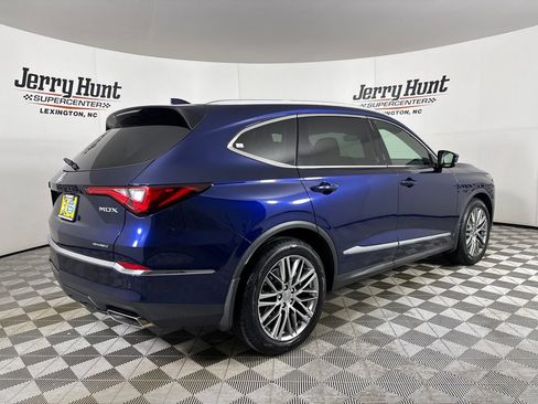 Used 2022 Acura MDX SH-AWD w/ Advance Package image 4
