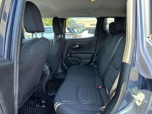 Certified 2022 Jeep Renegade Latitude image 7