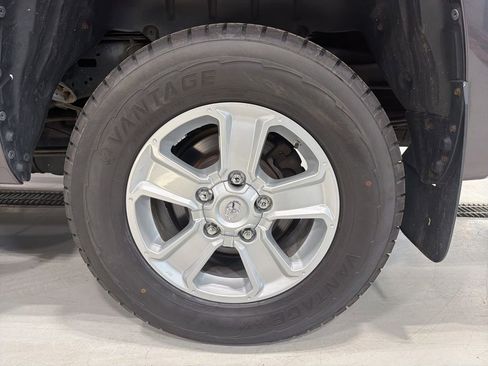 Used 2020 Toyota Tundra SR5 w/ SR5 Upgrade Package image 8