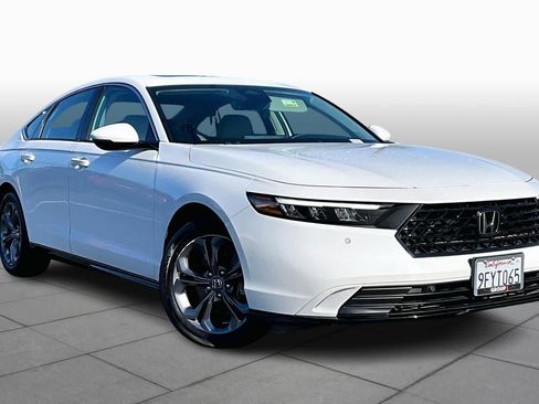 Used 2023 Honda Accord EX-L image 2