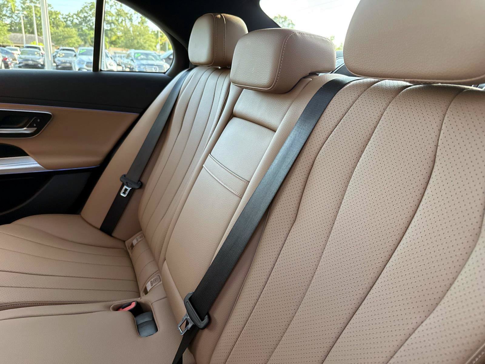 Used 2024 Mercedes-Benz E 350 4MATIC Sedan image 11