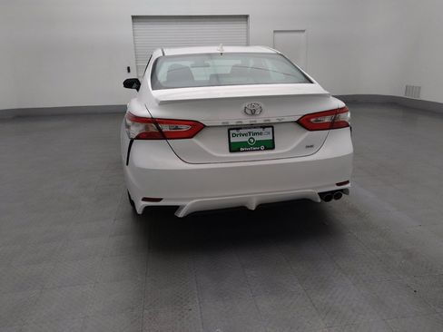 Used 2020 Toyota Camry SE image 6