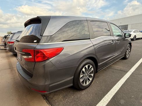 Used 2024 Honda Odyssey EX-L image 4